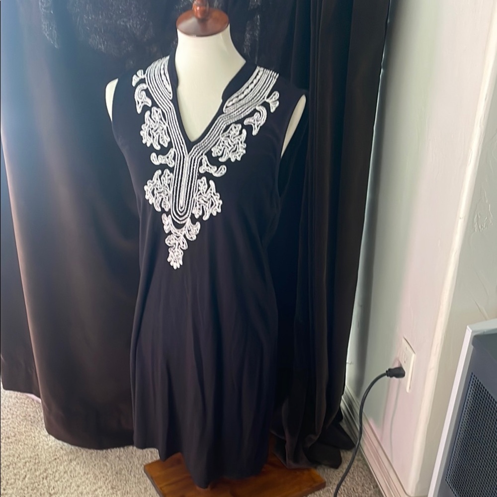 Black Sleeveless Dress with White Embroidery